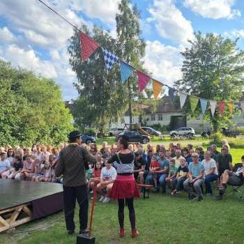 Tarkabarka wanderbühne 2