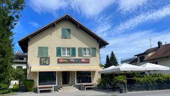 Aussenansicht des Imbiss Pisa Pizza