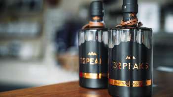 Ginflaschen von 32PEAKS