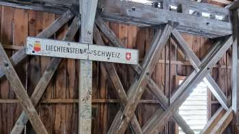 Detailaufnahme der Innenkonstruktion der Brücke