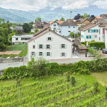 Aussenansicht der restaurierten Hofstätte
