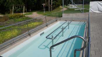 Kneippbecken beim Sportplatz in Schellenberg