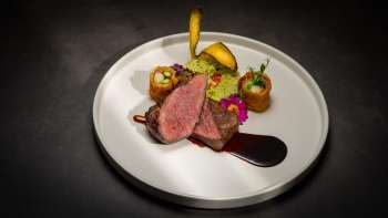 Leckeres Essen in modern-gemütlicher Atmosphäre im Alpin Royal Restaurant