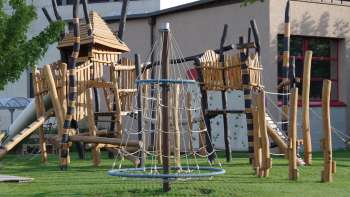 Spielplatz bei der Gemeindeschule