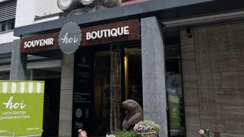 Hoi-Laden von aussen