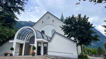 Aussenansicht der Pfarrkirche St. Gallus Aussenansicht der Pfarrkirche St. Gallus