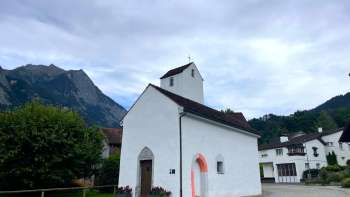 Aussenansicht der Kapelle St. Peter