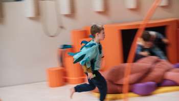 Mercedes Azpilicueta CaccHho CucchhA de Appel photo Nikola Lamburov