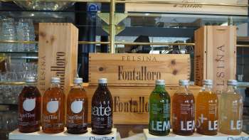 Limonaden und Eistees