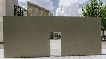 Modernes Kunstobjekt Schweizer-Brunnen von Roman Signer