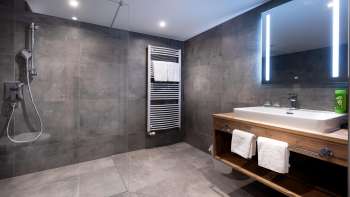 Badezimmer im Hotel Turna