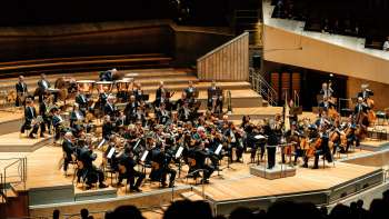 David Greilsammer, John Axelrod und Sinfonieorchester Liechtenstein